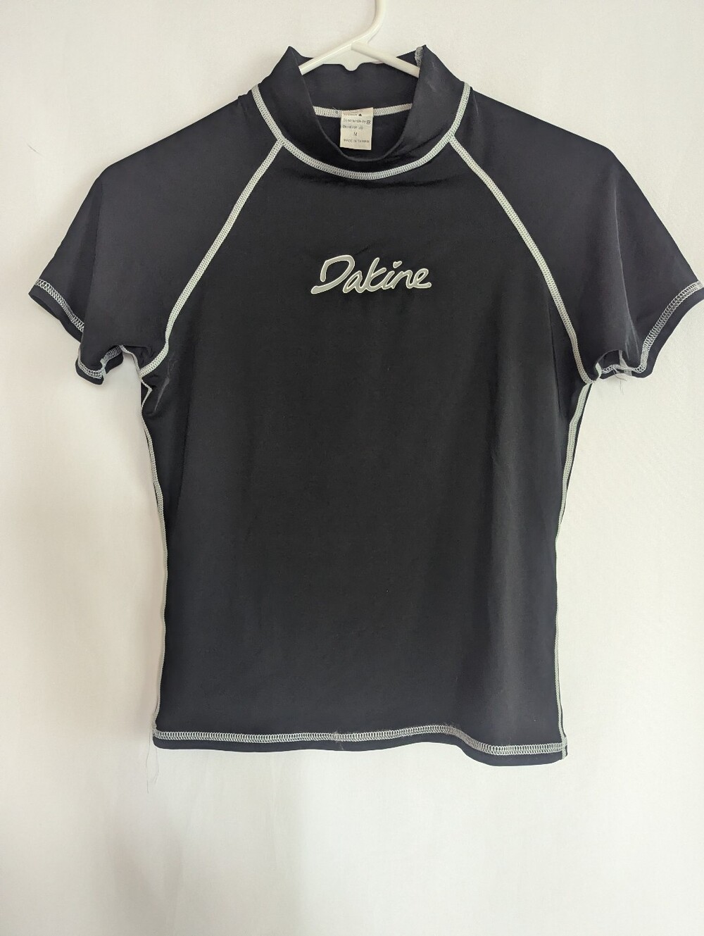 Dakine Women's Medium Black Short Sleeve Rash Guard Da Kine Hawaii